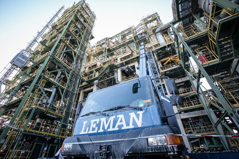 Fotografia industrial grua Leman realizada en BASF planta BSP