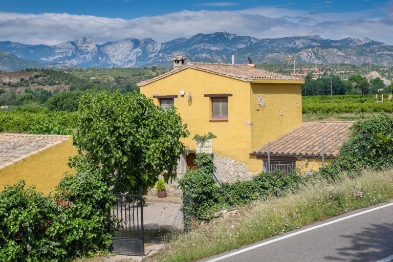 Fotografia casa con jardin en la casa rural Lo maset de Carmeta en Tivenys, Tarragona
