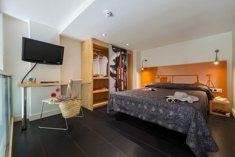 Fotografia de una suite en el hotel Estival de La Pineda