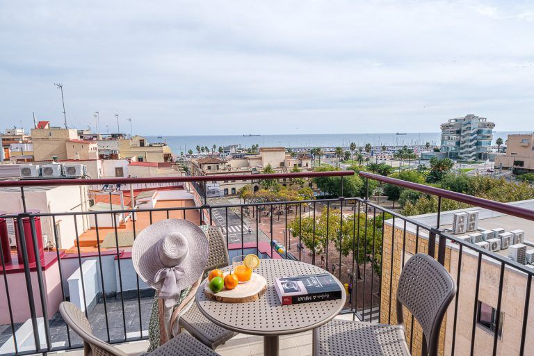 Terraza con vistas en apartamento Real de Tarragona
