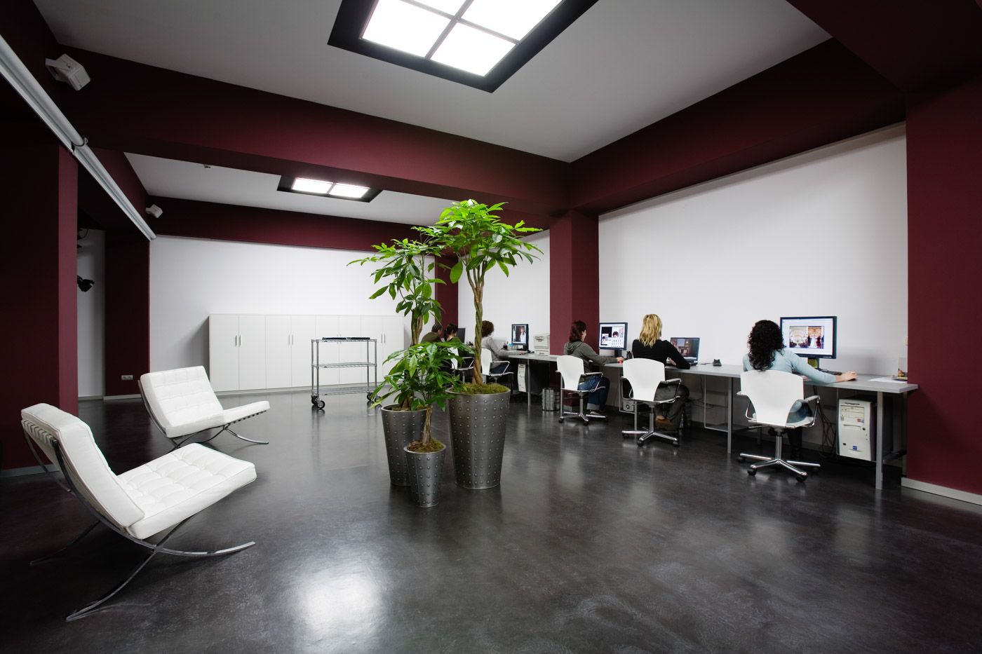 Zona produccion en las Instalaciones del estudio fotografico de Punt de vista