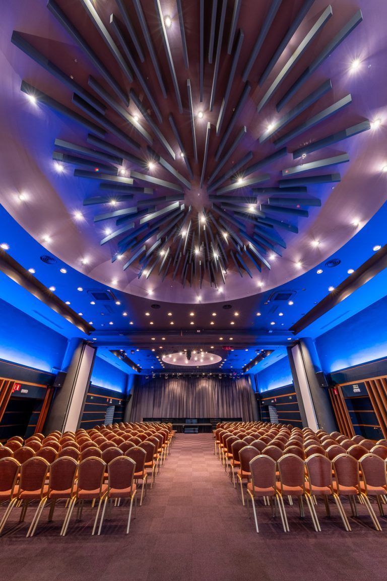 Sala de espectáculos en el hotel Torrequebrada de Málaga