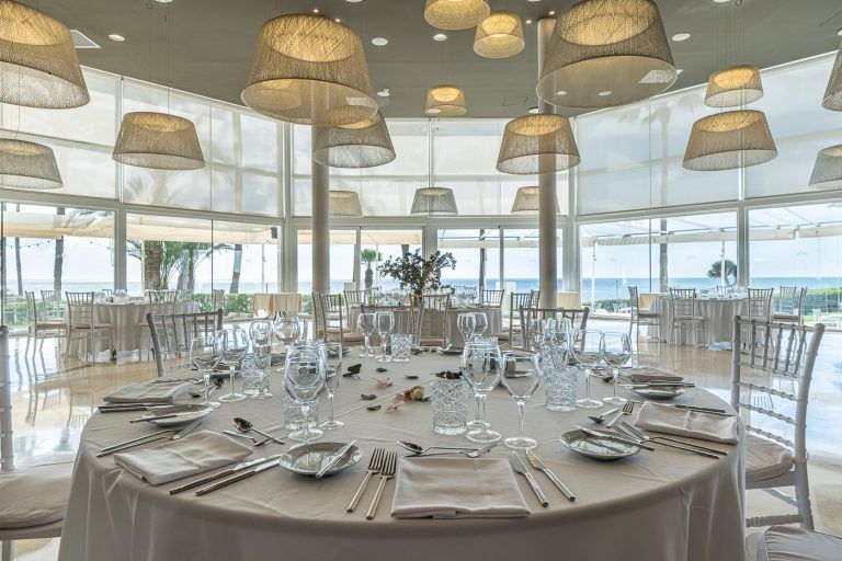 Salón de banquetes del hotel Torrequebrada de Málaga